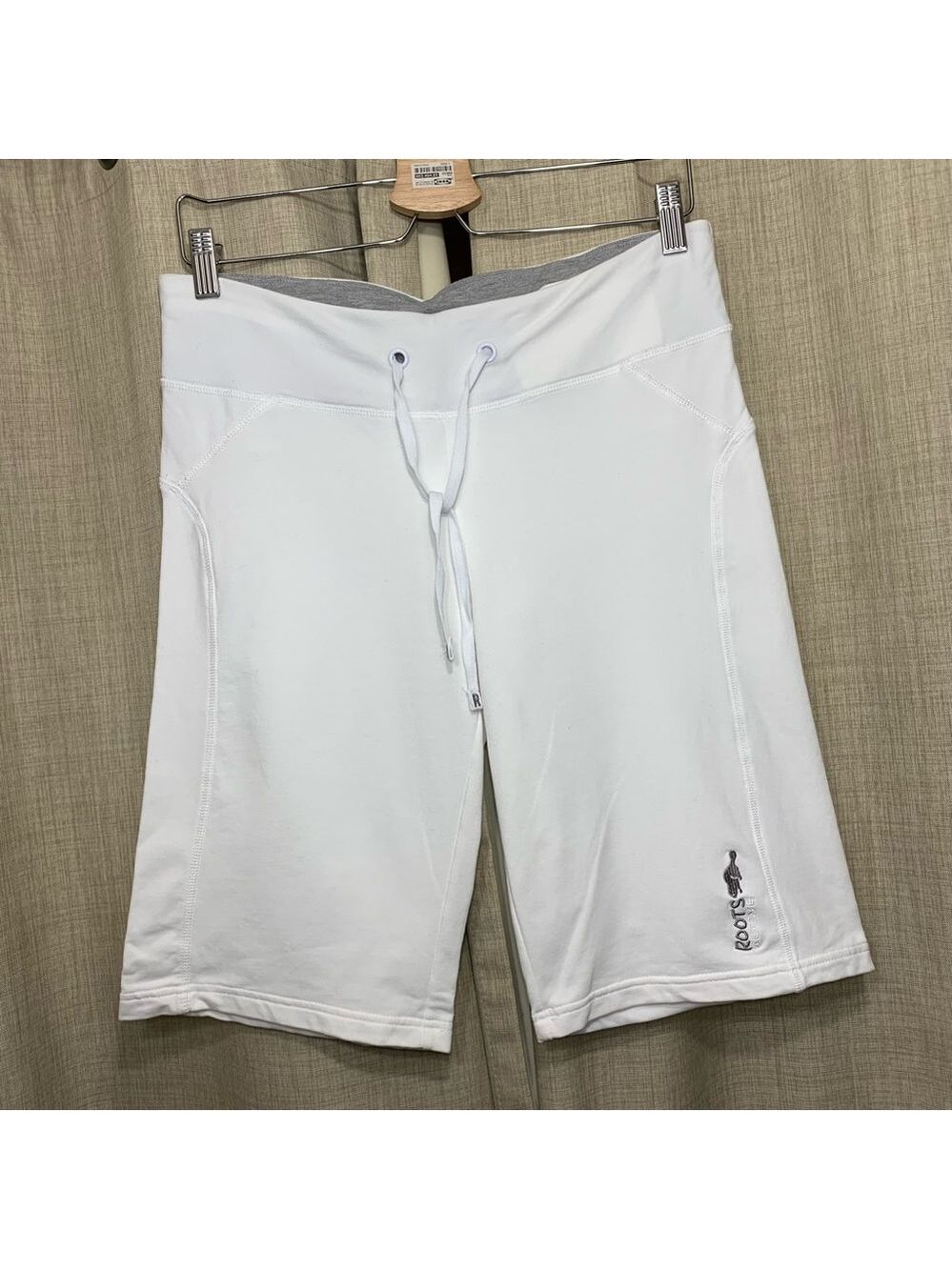 Roots Active White Pull-On Shorts with Drawstring Sz S Breathable Stretch Cotton